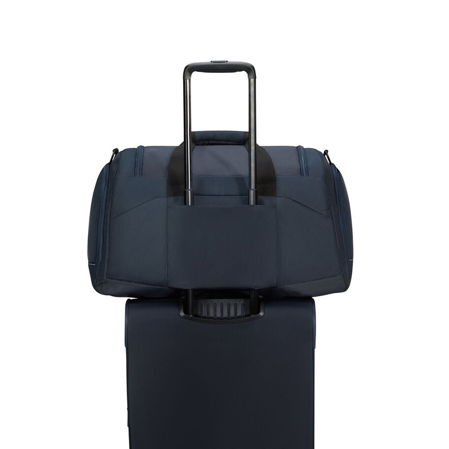 American Tourister SummerRide Duffle (21") in the color Navy. image number 9